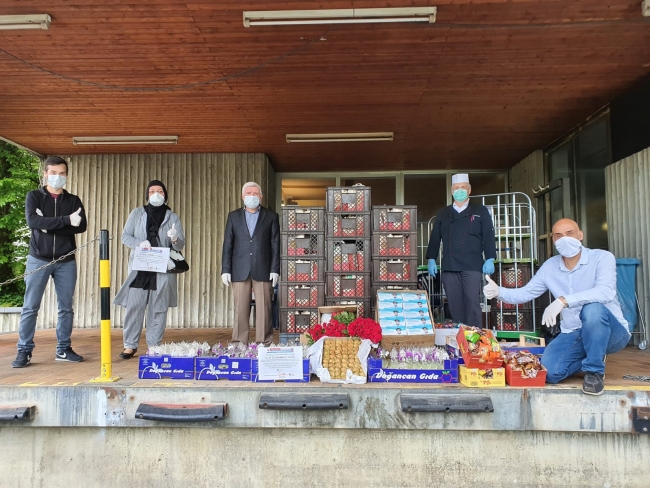 Almanya’da Türk STK’lardan sağlık çalışanı, hasta ve yaşlılara destek